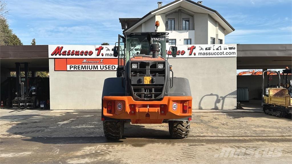 Hitachi ZW150-6 Chargeuse sur pneus