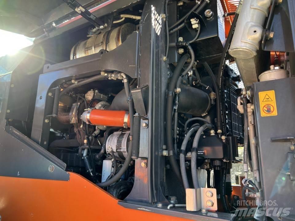 Hitachi ZW250-6 Chargeuse sur pneus
