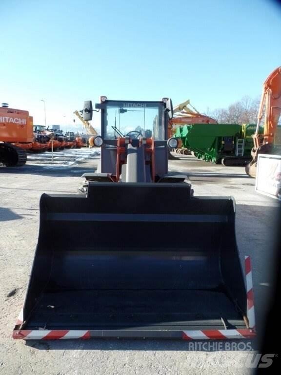 Hitachi ZW75-6 Chargeuse sur pneus