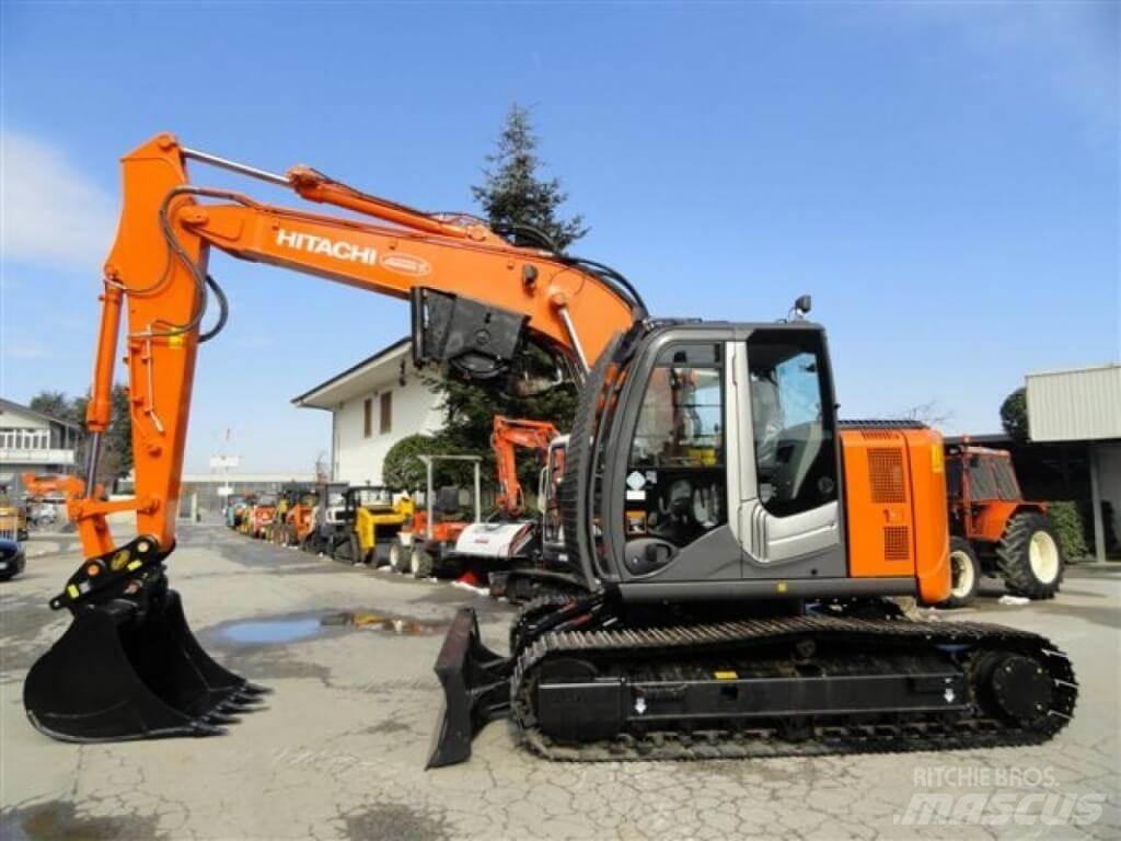 Hitachi ZX135 US-6 Pelle forestière