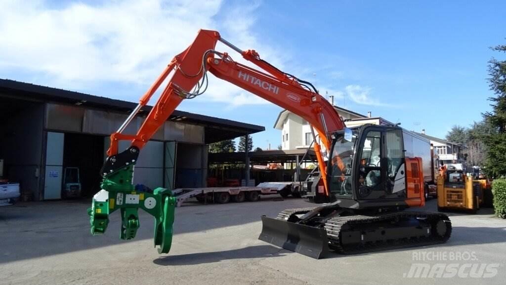 Hitachi ZX135US-6 Pelle forestière