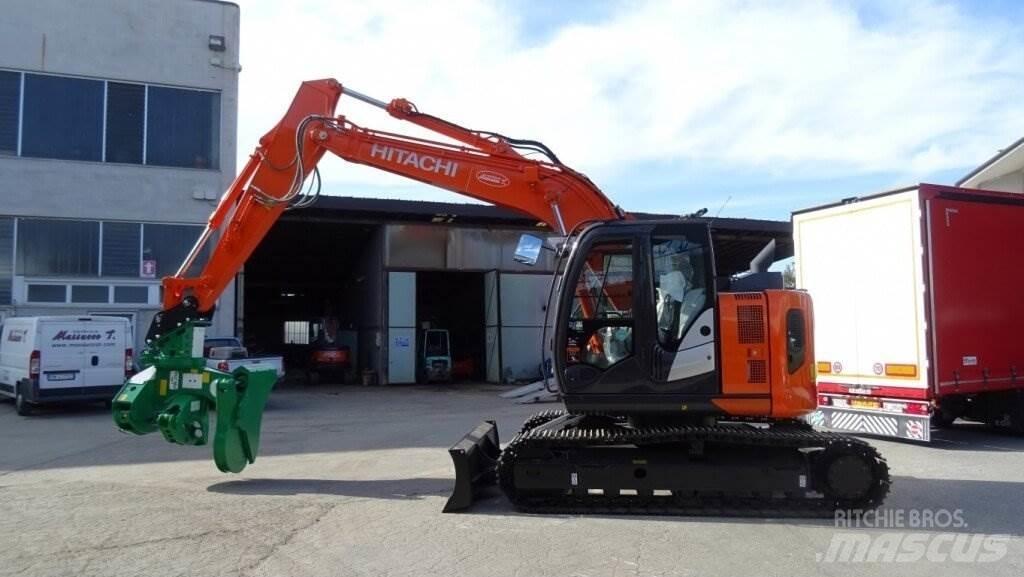 Hitachi ZX135US-6 Pelle forestière