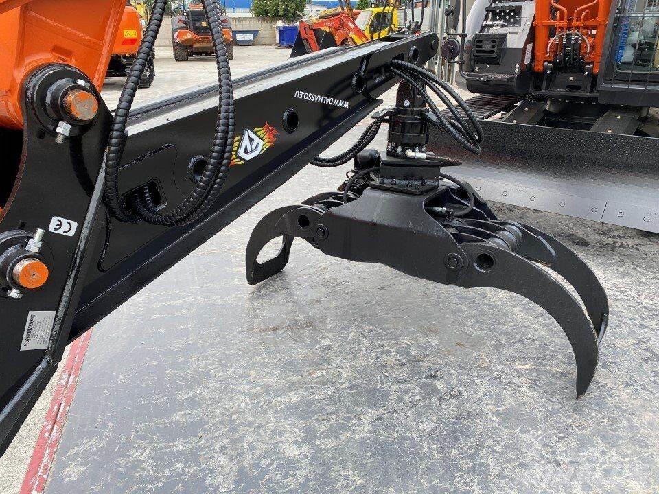 Hitachi ZX135US-6 Pelle forestière
