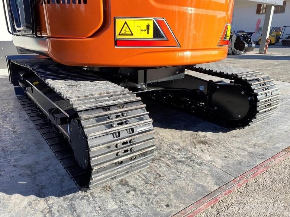 Hitachi ZX135US-7 Mini pelle 7t-12t