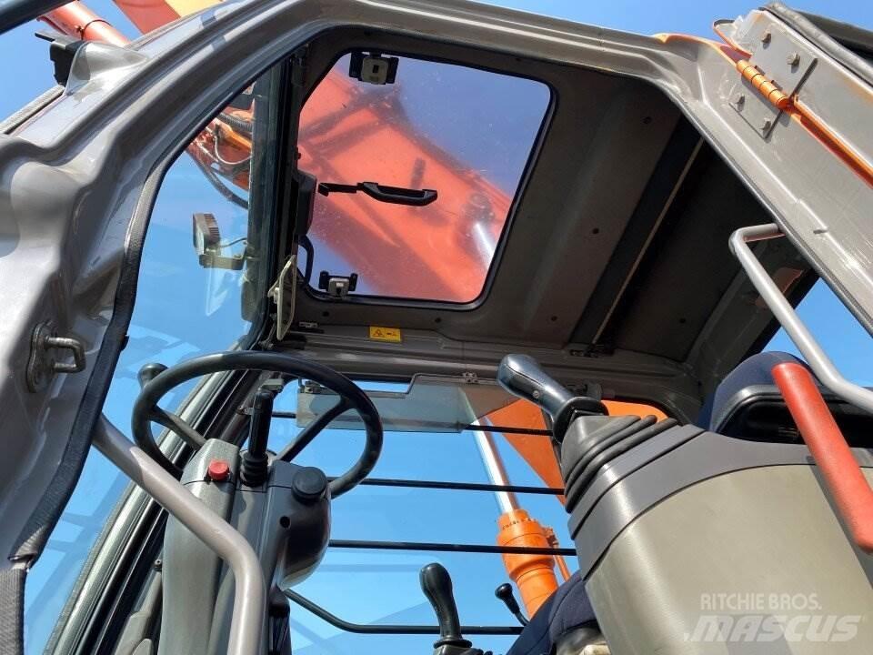 Hitachi ZX210MH Pelle sur pneus