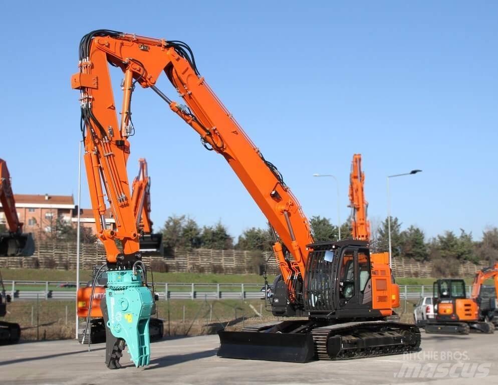 Hitachi ZX225USLC-6 Pelle sur chenilles