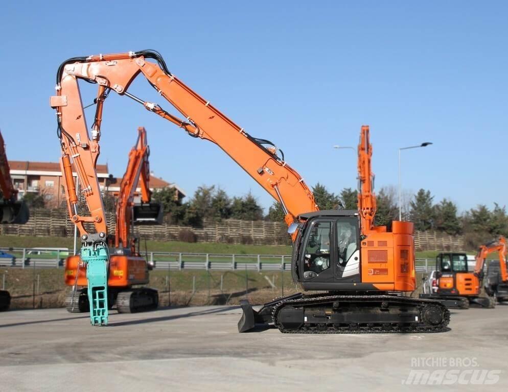 Hitachi ZX225USLC-6 Pelle sur chenilles