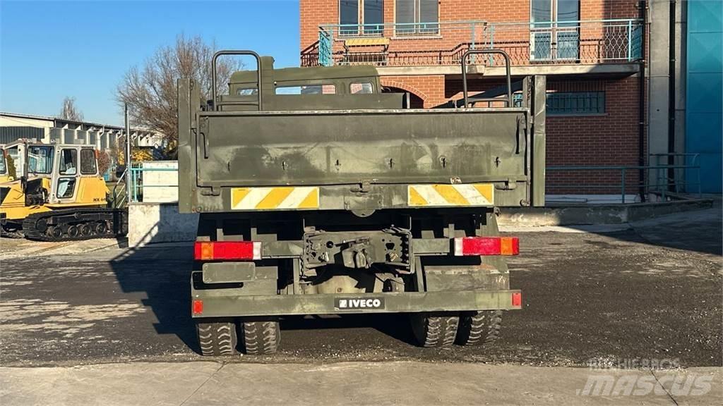 Iveco 260-35 6x4 Autre camion