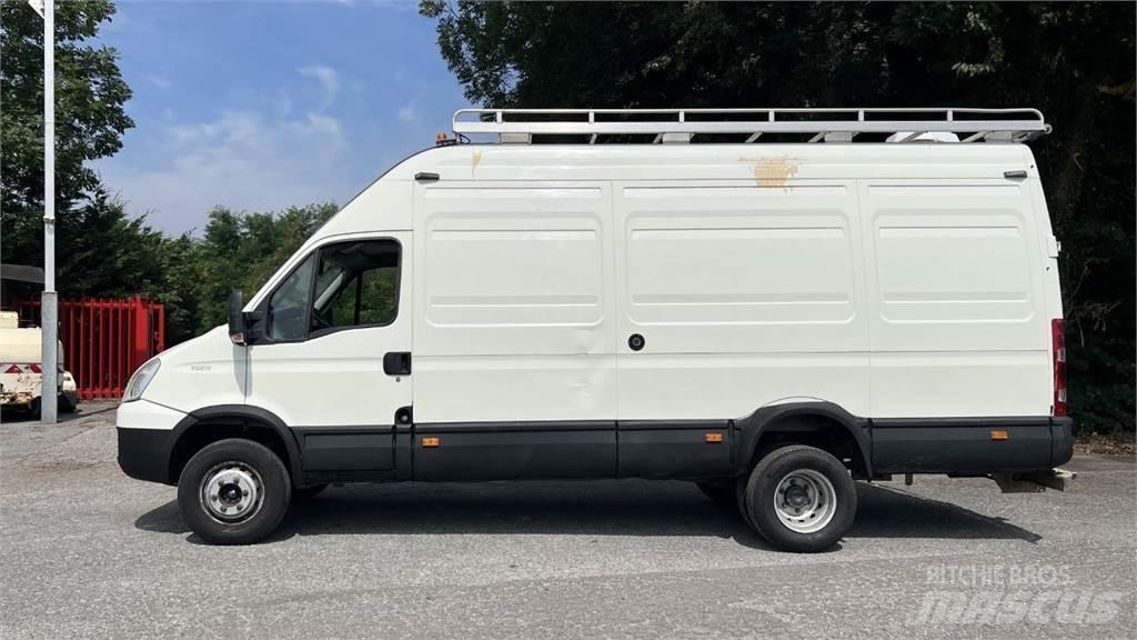 Iveco Daily 70C17 4X2 Autre camion
