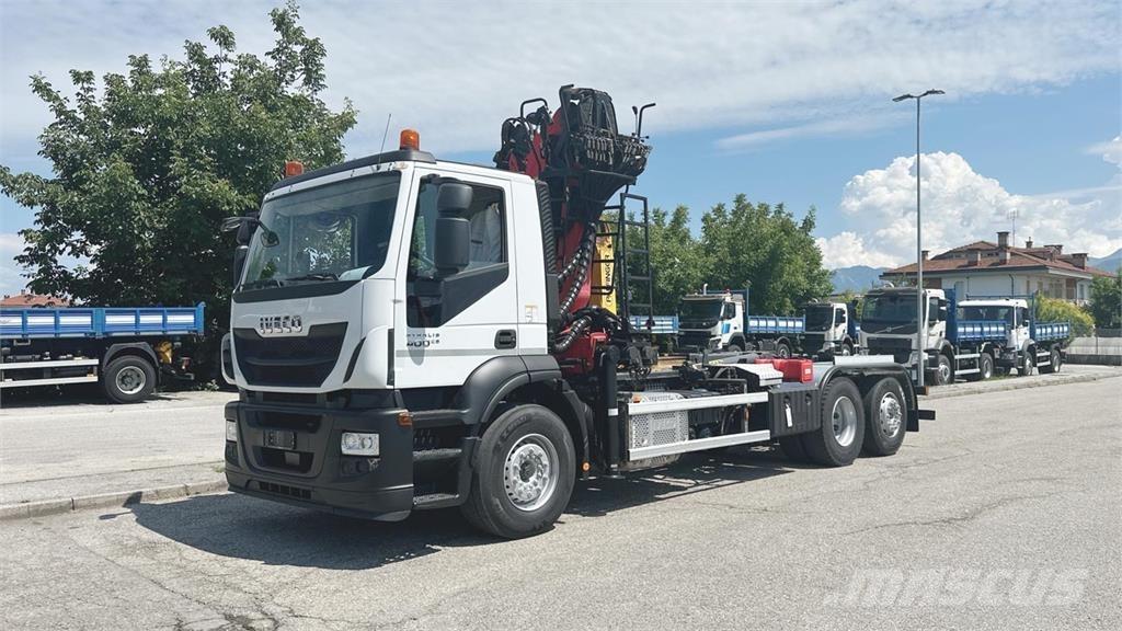 Iveco STRALIS 400 6X2 Autre camion