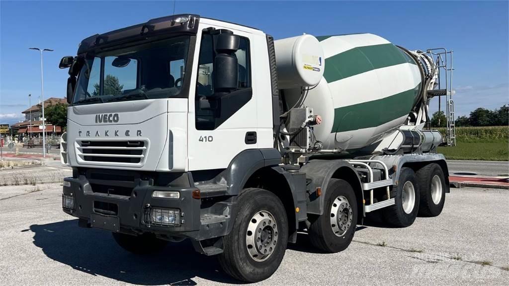 Iveco Trakker 410 8X4 Camion malaxeur