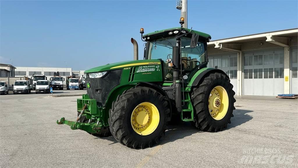 John Deere 7230R Chasse neige