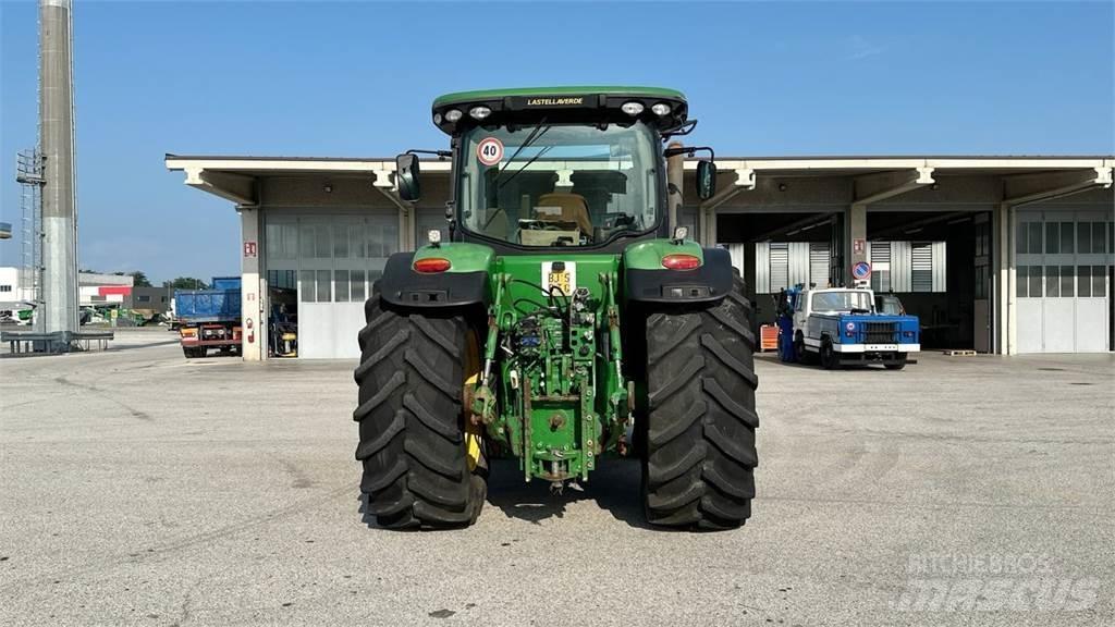 John Deere 7230R Chasse neige