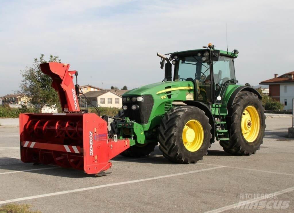 John Deere 7930 4X4 Chasse neige