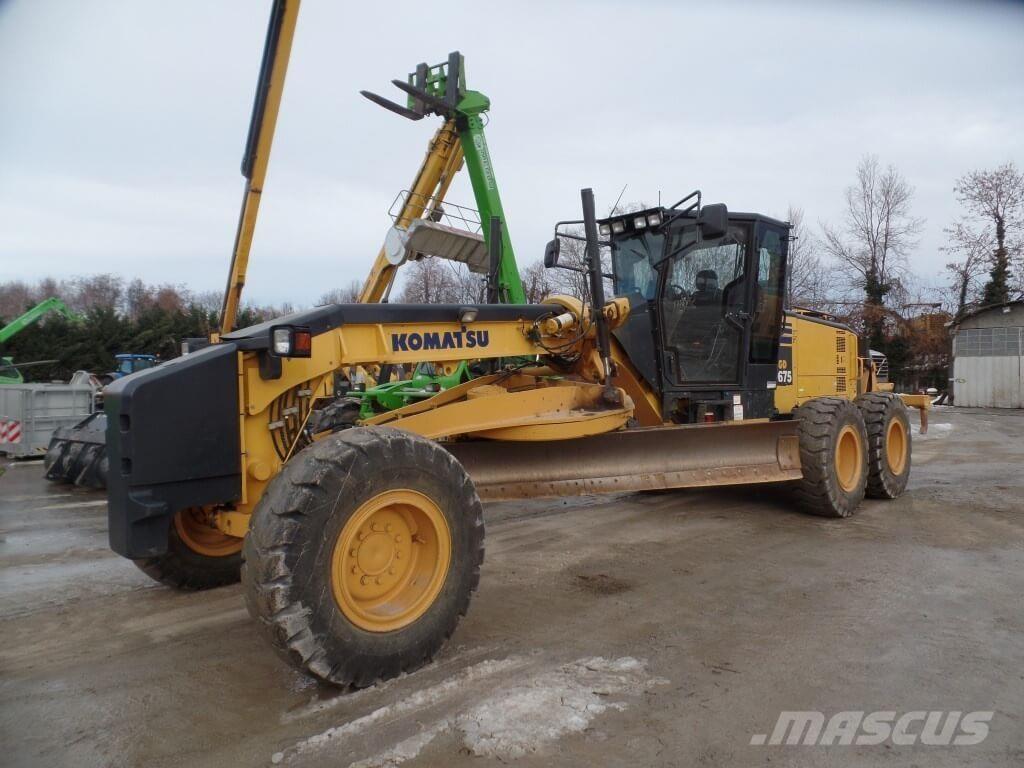 Komatsu GD675-5 Bouteurs sur chenilles