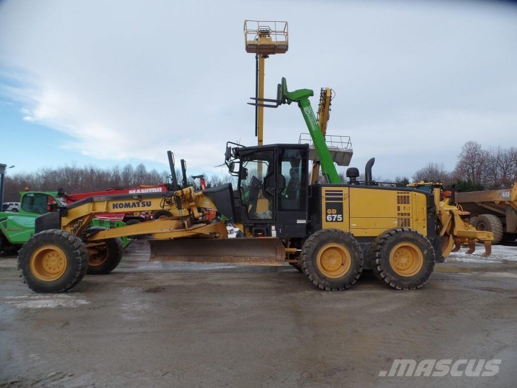 Komatsu GD675-5 Bouteurs sur chenilles