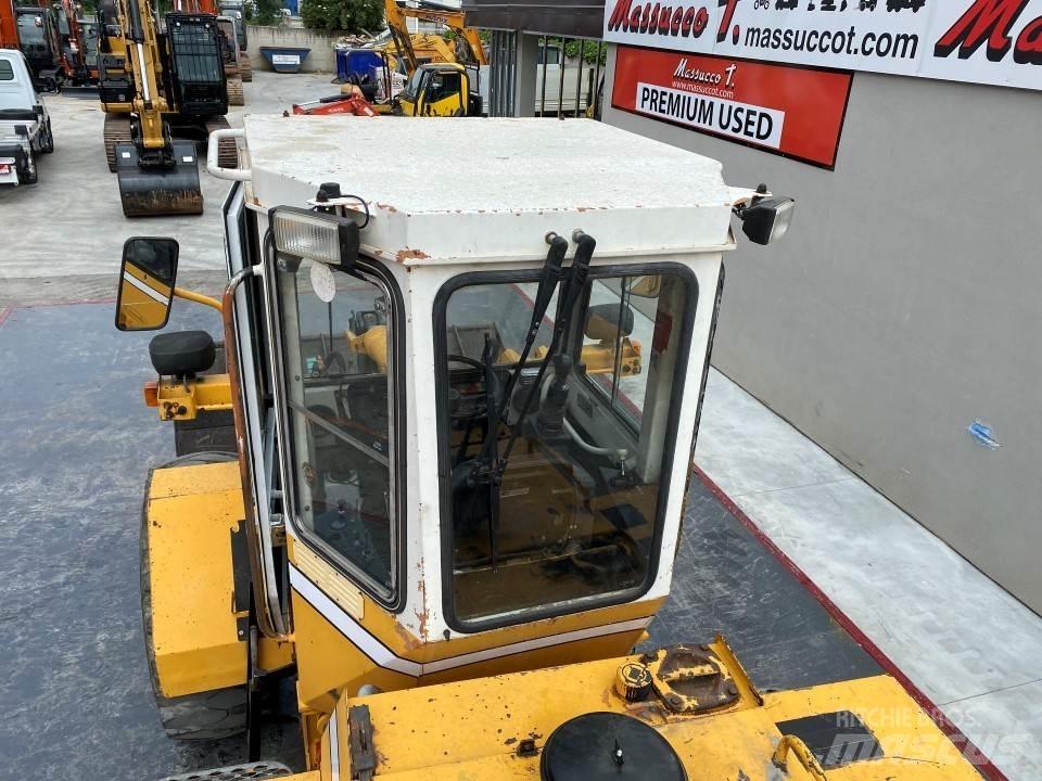Liebherr L521 Chargeuse sur pneus