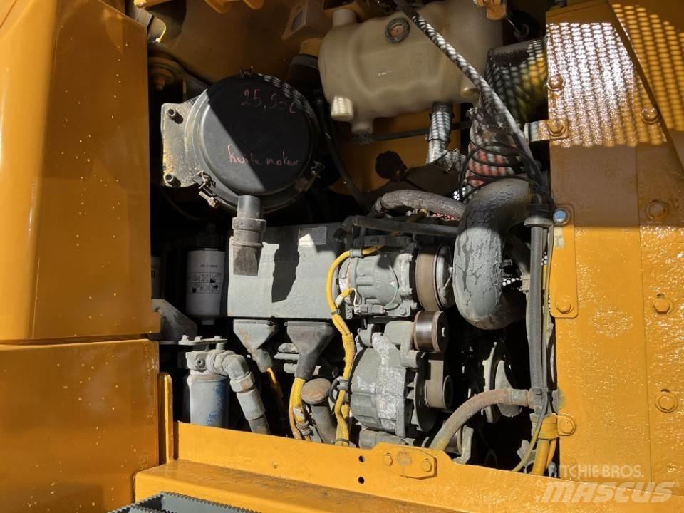 Liebherr LR 624 Chargeuse sur pneus