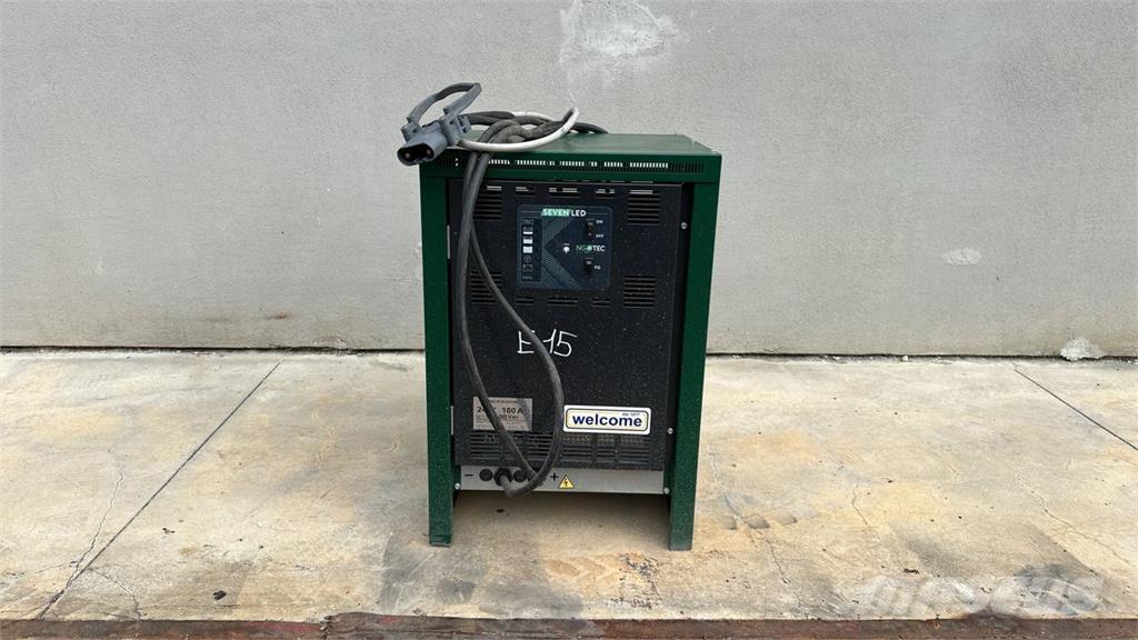 Linde E30 L Chariots élévateurs électriques