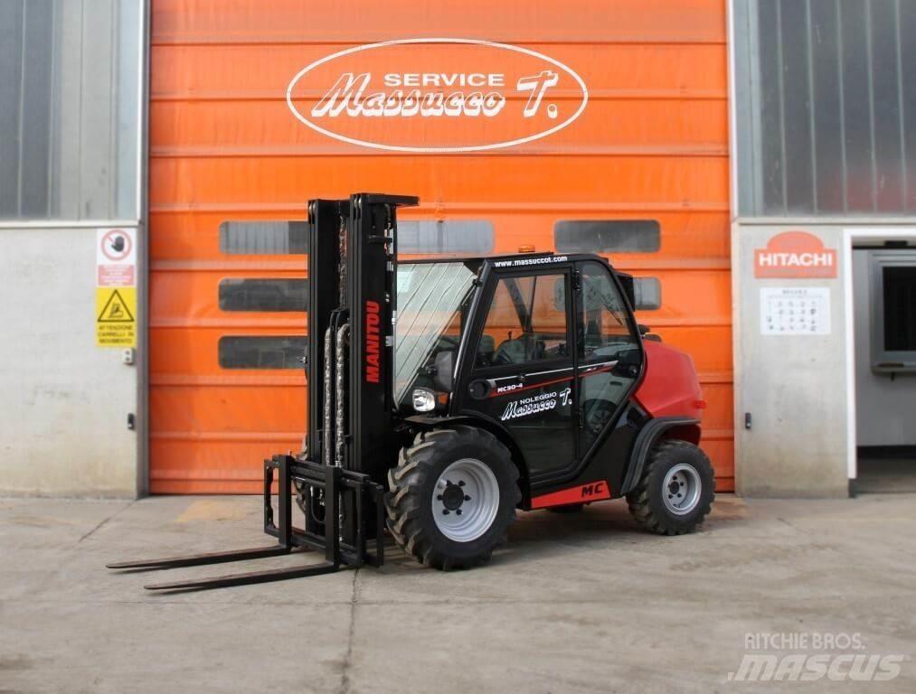 Manitou MC30-4 DK 4X4 Chariot tout terrain