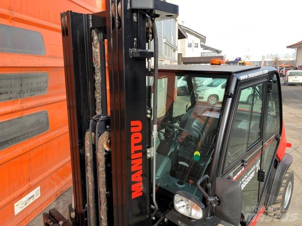Manitou MC30-4 DK 4X4 Chariot tout terrain