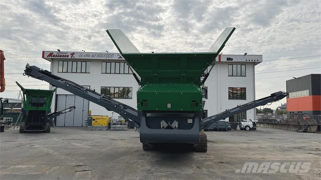 McCloskey R230 Station de triage