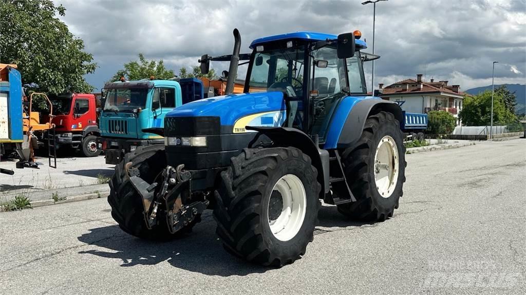 New Holland TM190 4X4 Chasse neige