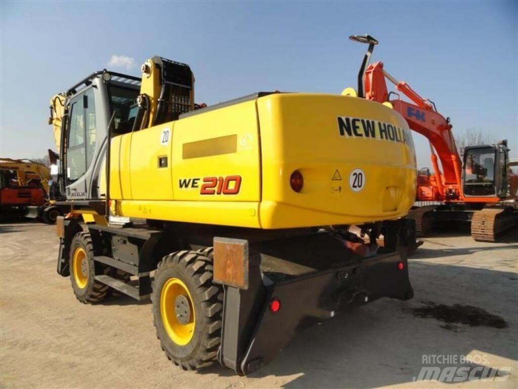 New Holland WE210 Pelle sur pneus