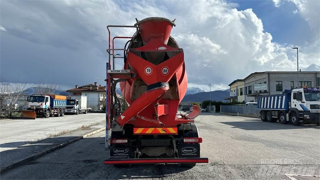 Renault C430 8x4 Camion malaxeur