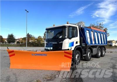 Scania P500 XT 8X4 Chasse neige