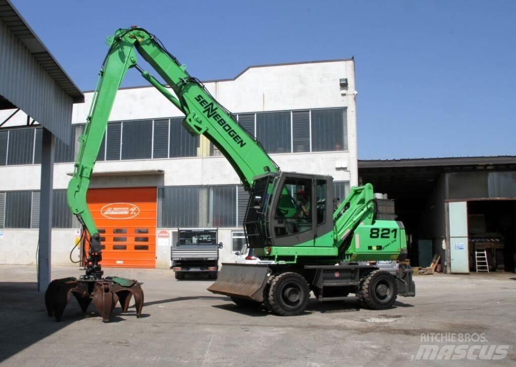 Sennebogen 821 Pelle sur pneus