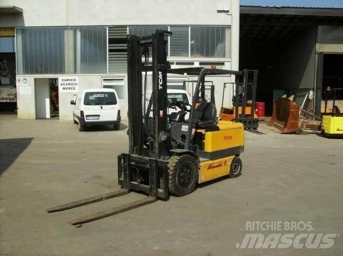 TCM VM400 FB30 Chariots élévateurs électriques