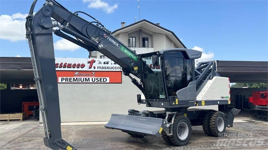 Terex TWH 220 S5 Pelle sur pneus