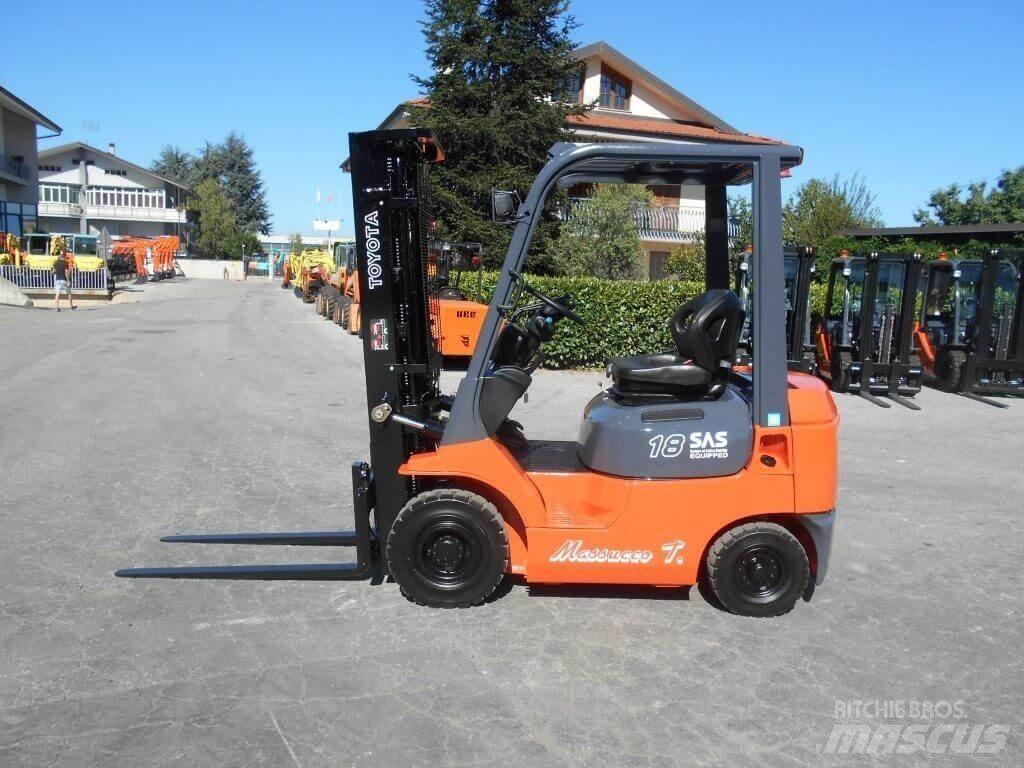 Toyota 02-7FDF18 Chariots diesel