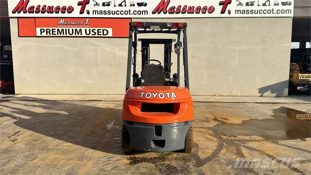 Toyota 62—7FDF25 Chariots diesel