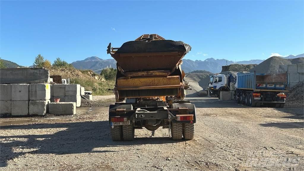 Volvo FL619 4X2 Convoyeur