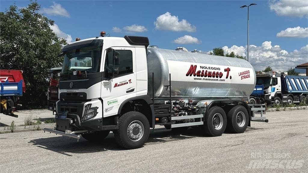 Volvo FMX 6X6 Motrici cisterna