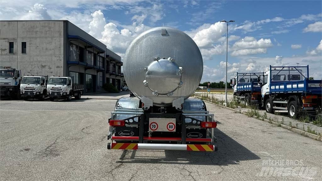 Volvo FMX 6X6 Motrici cisterna