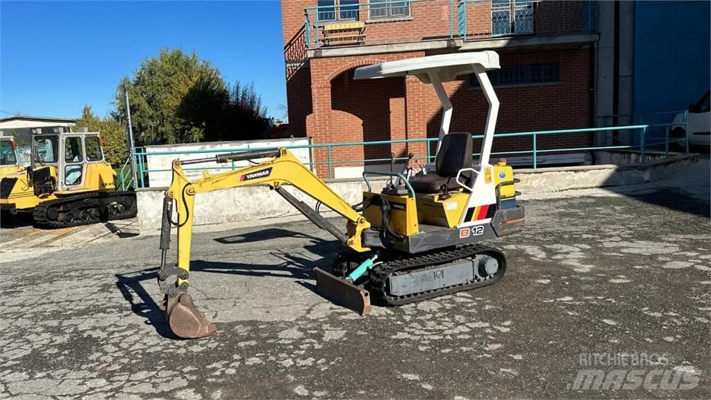 Yanmar B12-1 Mini pelle < 7t