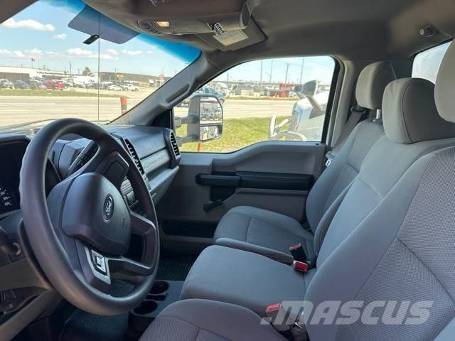 Ford F450 XL 4x2 Camion Fourgon