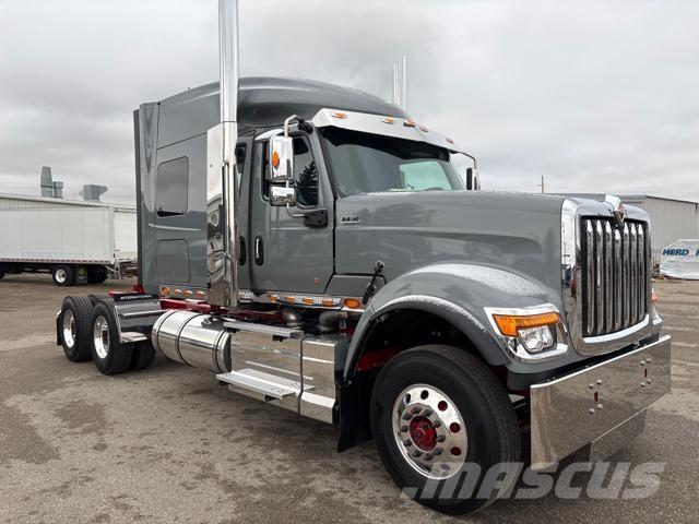International HX Tracteur routier
