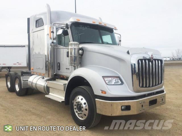 International HX Tracteur routier