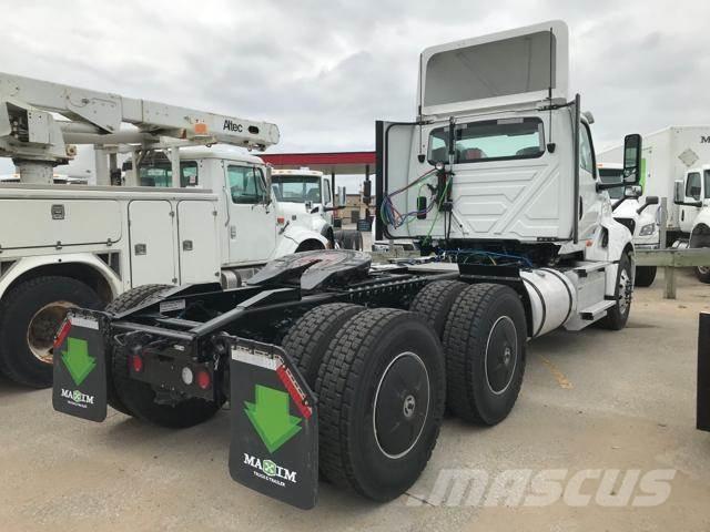 International LT Tracteur routier