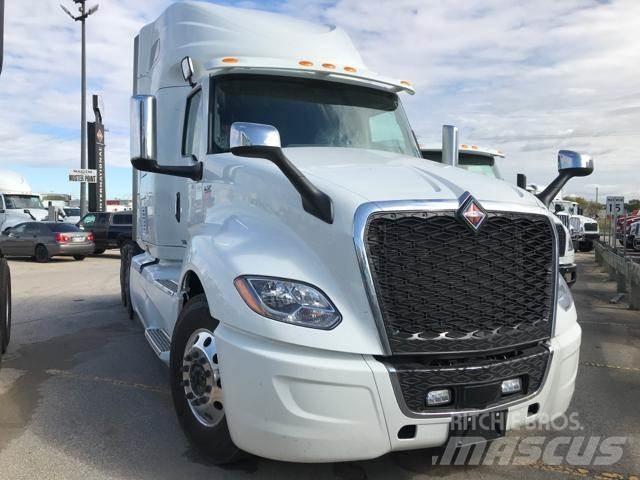 International LT Tracteur routier