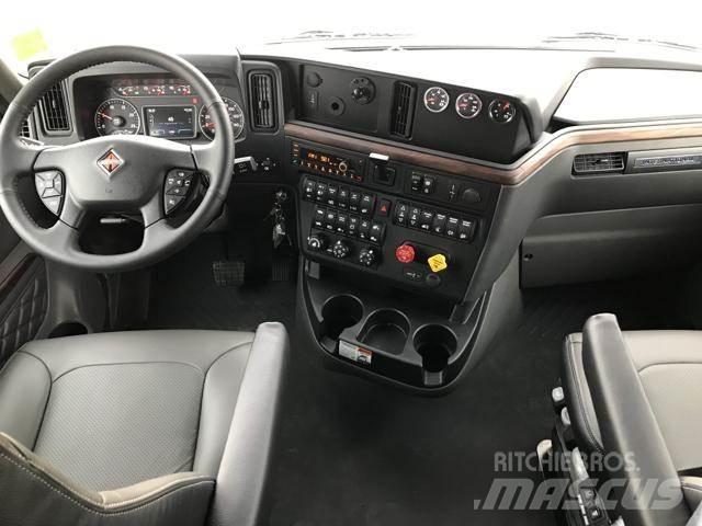 International LT Tracteur routier