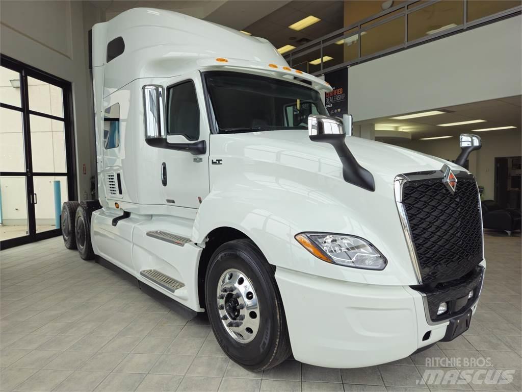 International LT Tracteur routier