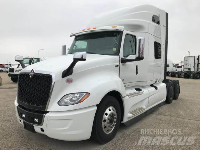 International LT Tracteur routier