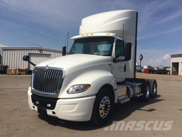 International LT Tracteur routier