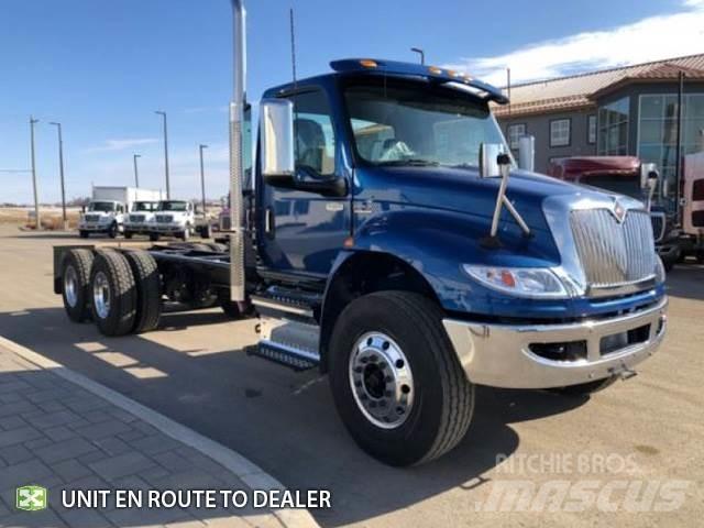 International MV Camion agricole