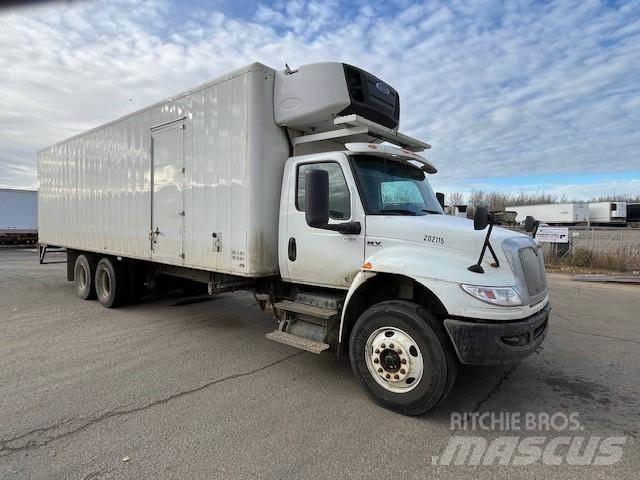 International MV Camion agricole